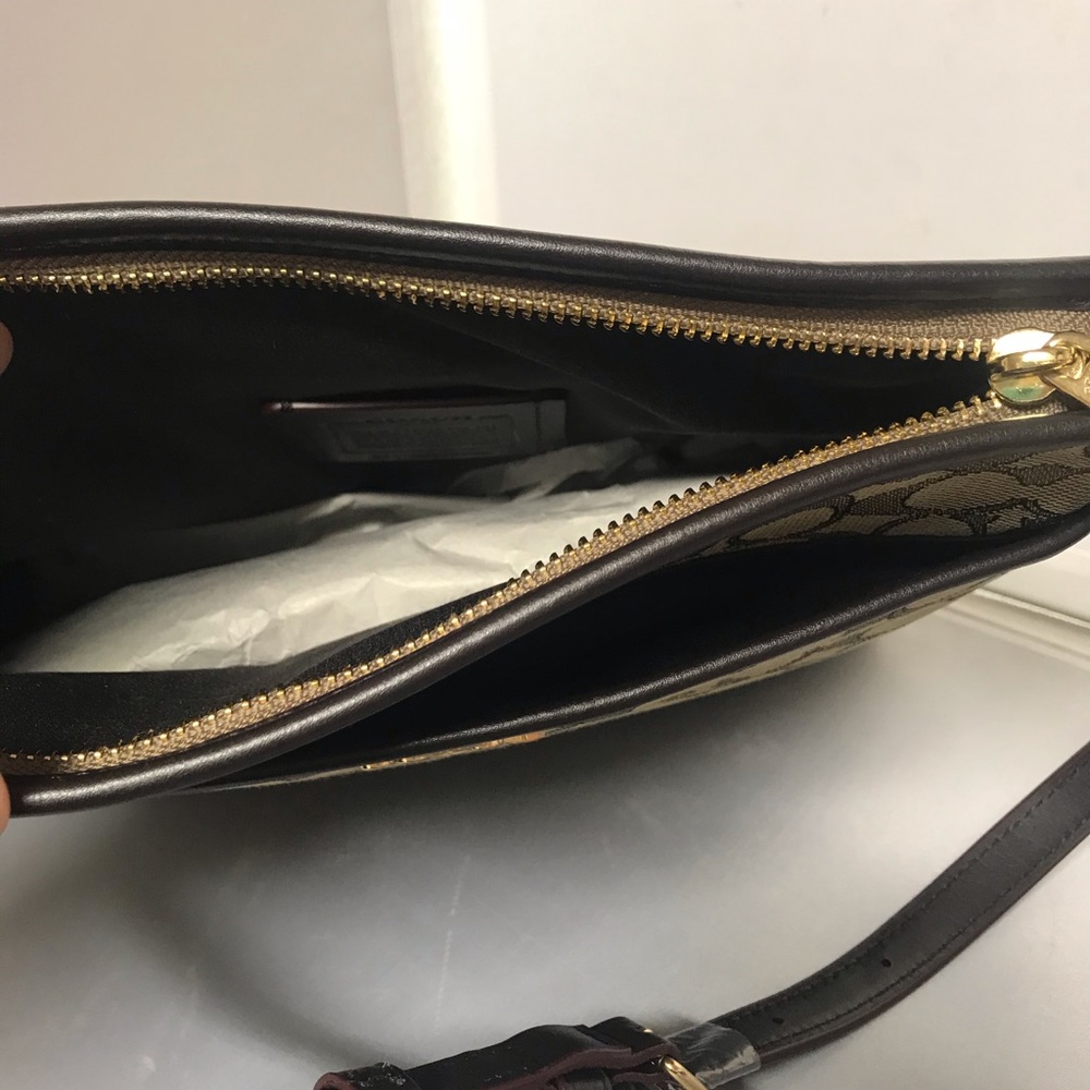 Coach Outlined File Crossbody Signature authentic - Picture 8 of 8